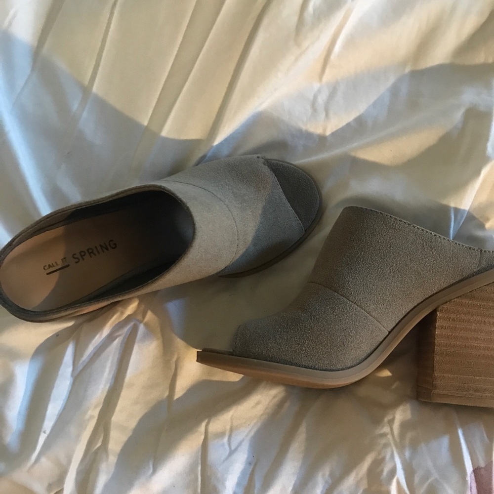 Open toe sandal